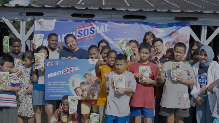 Ciptakan Satu Langkah Bersih untuk Ribuan Senyuman, SOS Hadirkan #BaktiSOSial