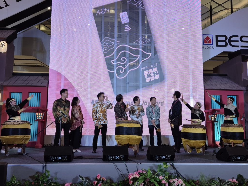 Kredit AEON JCB Precious