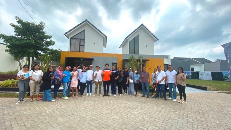 Permata mutiara Maja