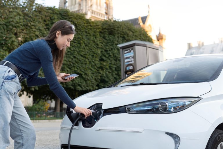 Tumbangkan Tesla, Ini Resep Rahasia Mobil Listrik China