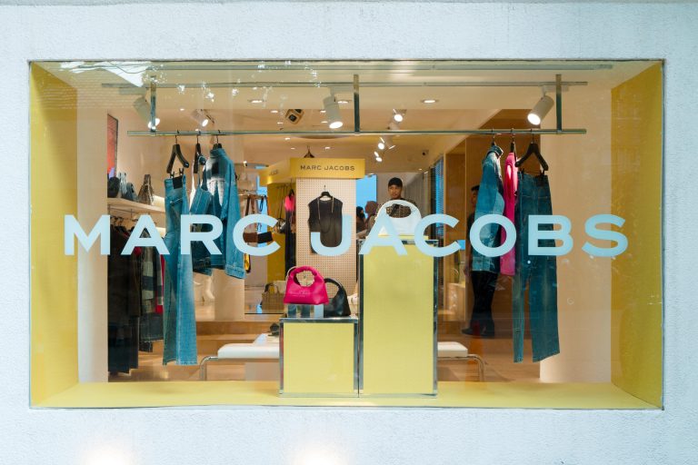 Rayakan Ulang Tahun, Marc Jacobs Buka Pop-Up Eksklusif di Jakarta