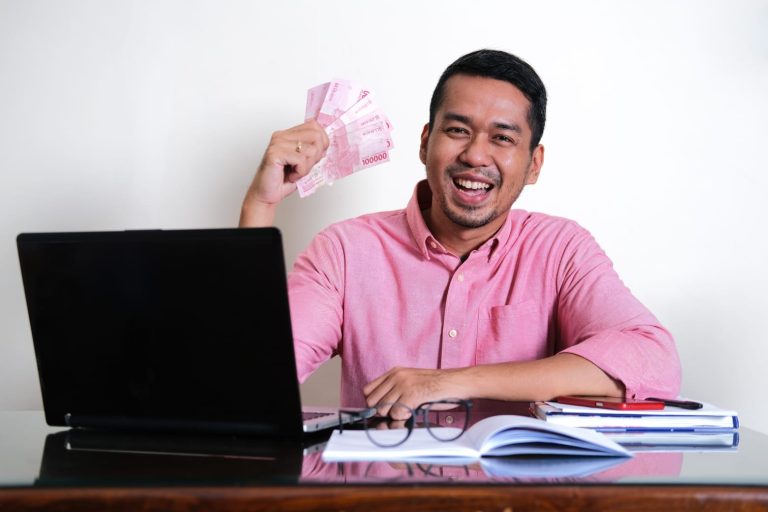 Catat, Ini Dia 4 Potongan dan Tambahan ke Gaji Karyawan Sumber foto: Mekari