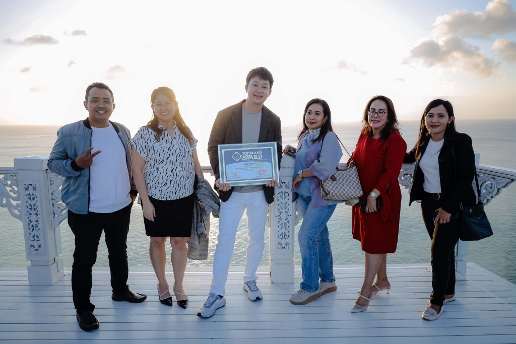 Herborist salah satu pemenang TOP Brand Award 2024 di Bali