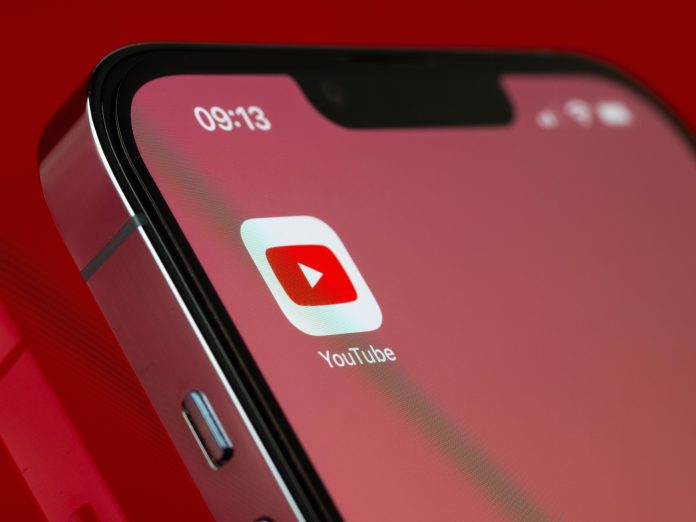 Semua kalangan usia tentunya menggunakan situs ribuan video bermanfaat ini. Tapi siapa sangka YouTube dulunya adalah dating site?