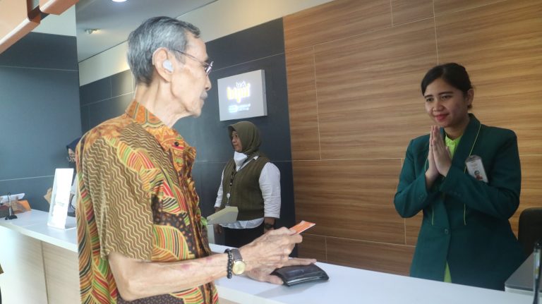 Bank BTPN Tegaskan Komitmen Pemberdayaan Nasabah Purnabakti pada Hari Pelanggan Nasional