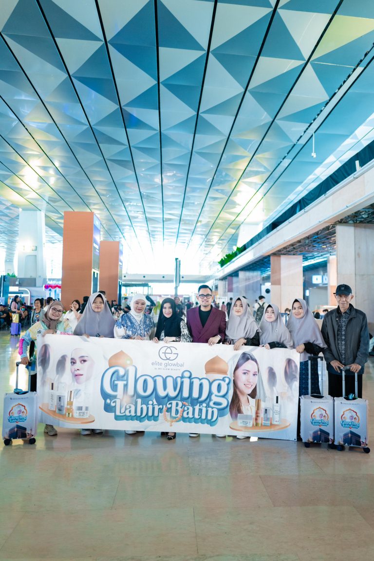 Luncurkan Program #GlowingLahirBatin, MS GLOW Berangkatkan Umrah Para Mitra