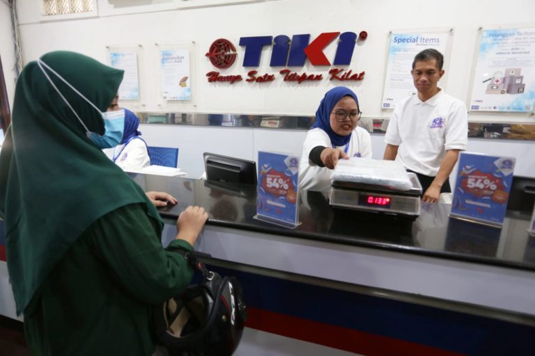 Rayakan Hari Pelanggan Nasional 2024, TIKI Berikan Diskon 54% hingga Berbagi Kebahagiaan dengan Anak Yatim 