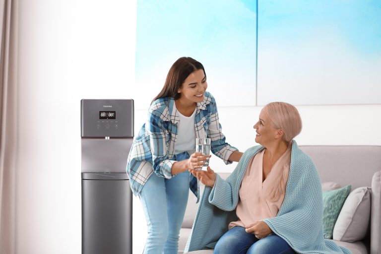 Tips Merawat dan Memilih Dispenser dengan Fitur UV Sterilization untuk Air Minum Sehat