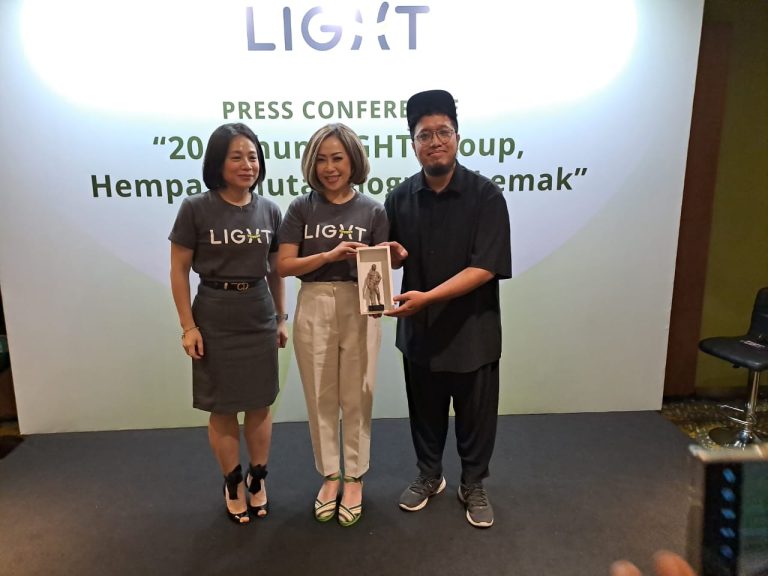 Rayakan Pencapaian 20 Tahun, LIGHT Group Hadirkan Instalasi Seni Unik dan Rencana Ekspansi