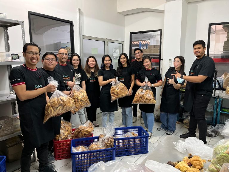 Memerangi Masalah Sampah Makanan Melalui Food Rescue Warrior
