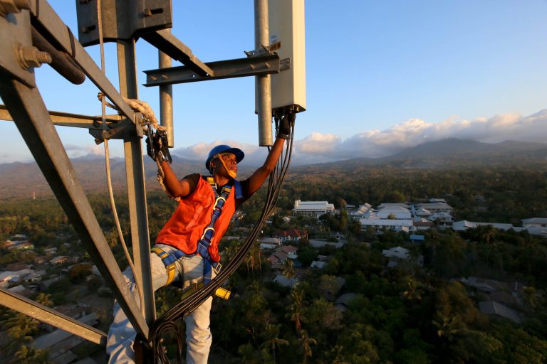 XL Axiata Raih Laba Bersih Rp 1,85 Triliun di Tahun 2024
