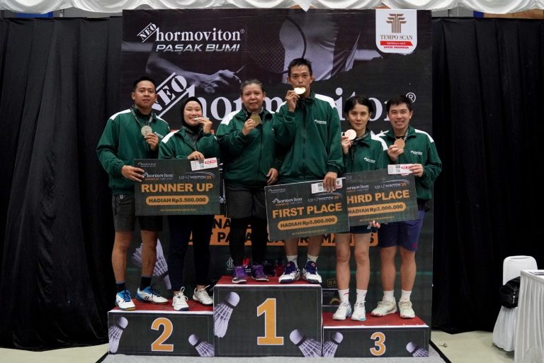 NEO hormoviton Hadirkan Kegiatan POWER UP CHALLENGE LUVMINTON’25 di Momen Valentine