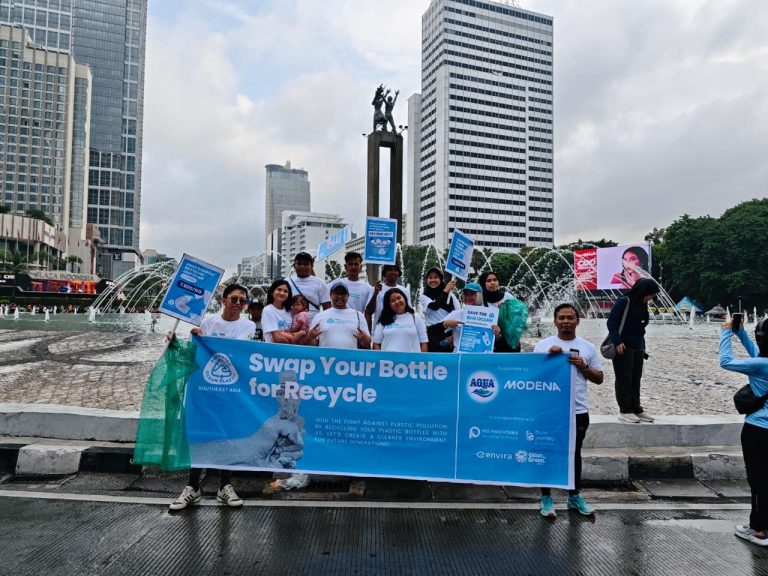 POPSEA Gelar Acara “Swap Your Bottle for Recycling” di Bundaran HI