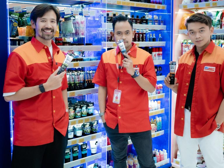 MS Glow for Men Kini Tersedia di Alfamart, Juragan 99 Turun Langsung Jadi Kasir