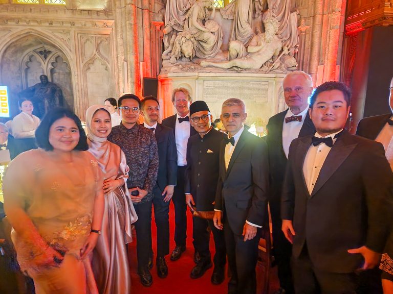 Indonesia Berpartisipasi dalam Jamuan Idul Fitri Bersejarah di London