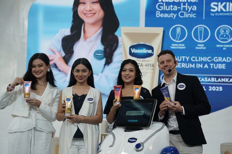 Vaseline dan SKIN+ Clinic Kolaborasi Hadirkan Perawatan Kulit Glowing Ala Klinik di Kota Kasablanka