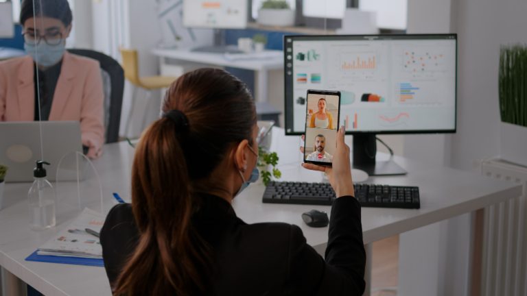 4 Strategi Meningkatkan Eksistensi Digital di Era Persaingan Ketat