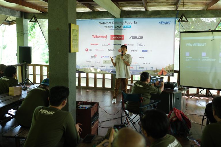 Kolaborasi Pewarta Teknologi Diperkuat Lewat Technocamp Forwat