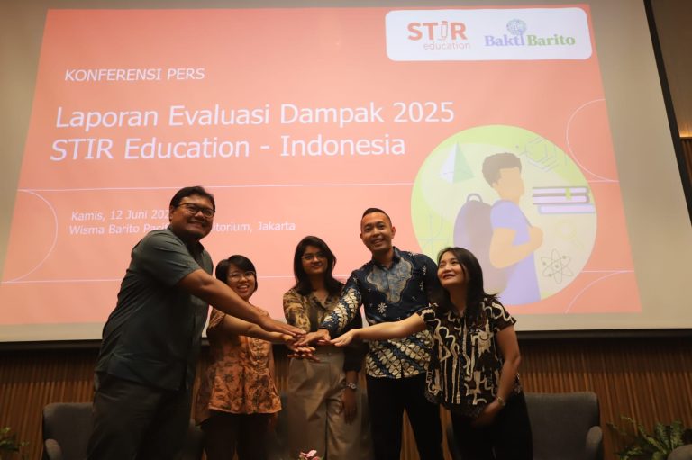 Program STiR-Bakti Barito Wujudkan Lompatan 16% dalam Literasi Siswa