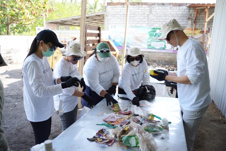 AMOREPACIFIC & IBF Tanam 1.000 Mangrove di Lombok
