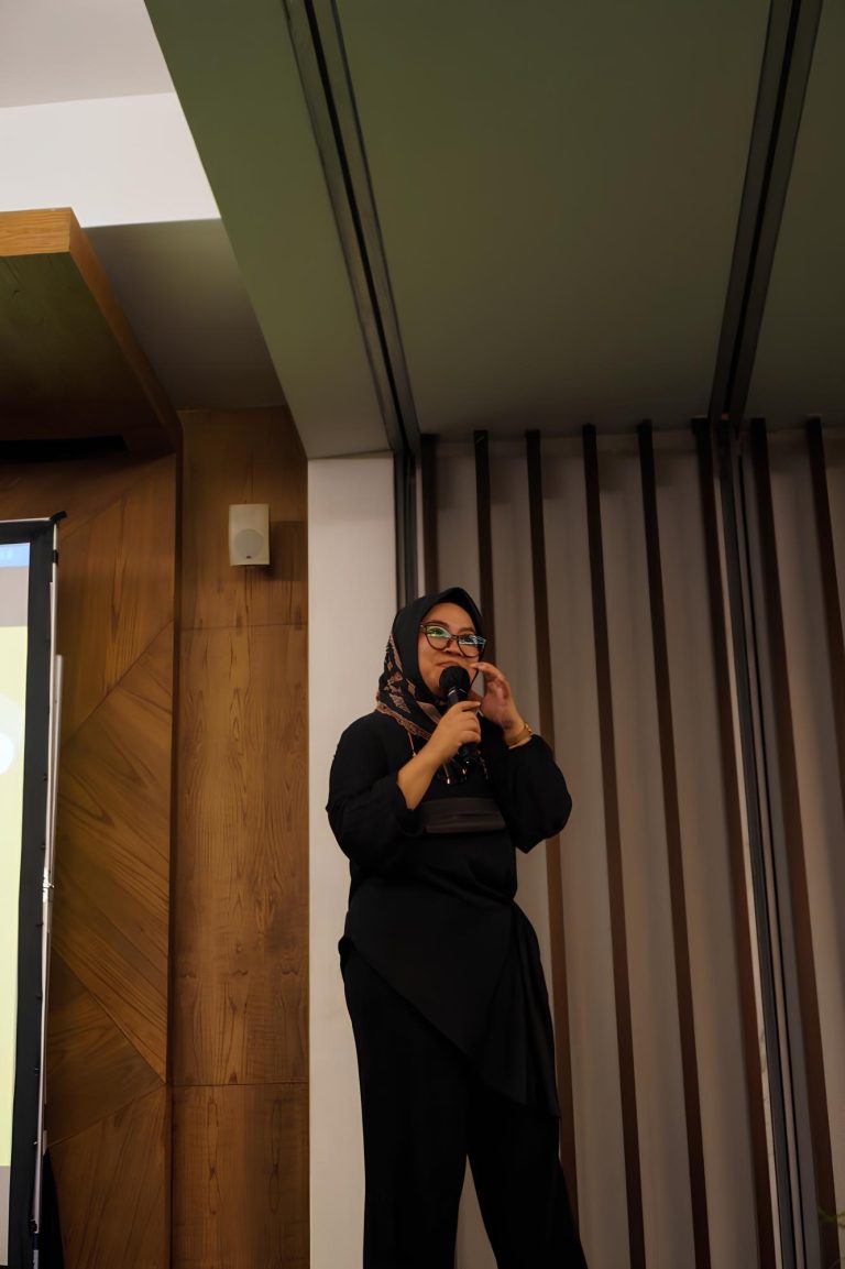 Nyayu Miranti: Dari Dunia Kreatif ke Bisnis Farmasi