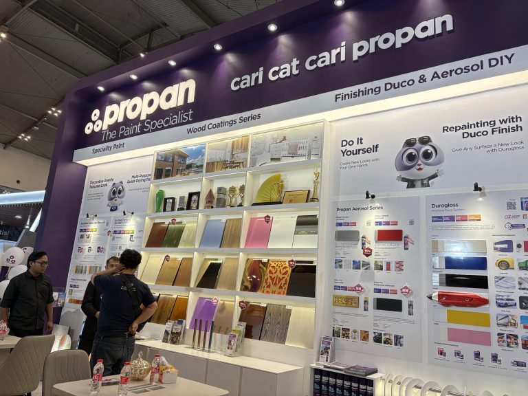 Propan Raya Pamerkan Cat Revolusioner di IndoBuildTech 2025