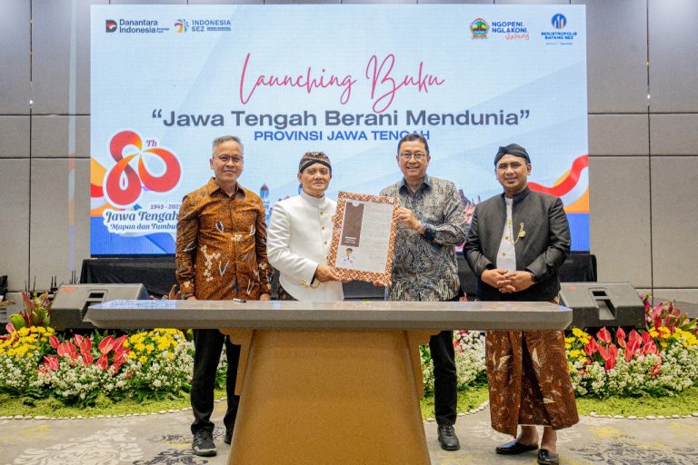 Buku Jawa Tengah Berani Mendunia