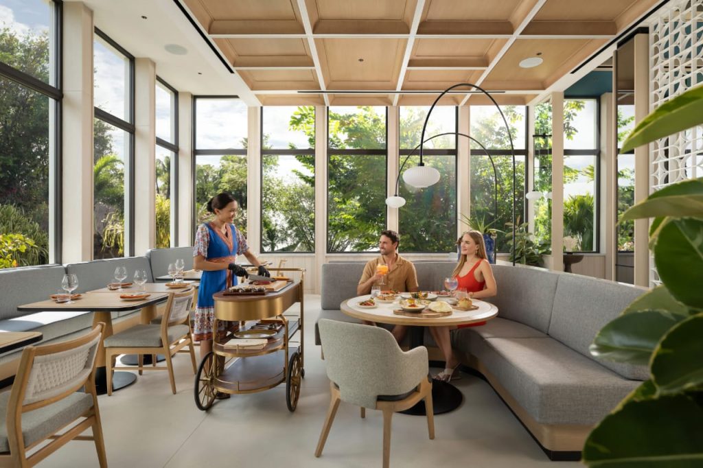 SKAI Bar & Grill Padma Resort Legian, tempat di mana kehangatan Mediterania bertemu ketenangan taman Bali