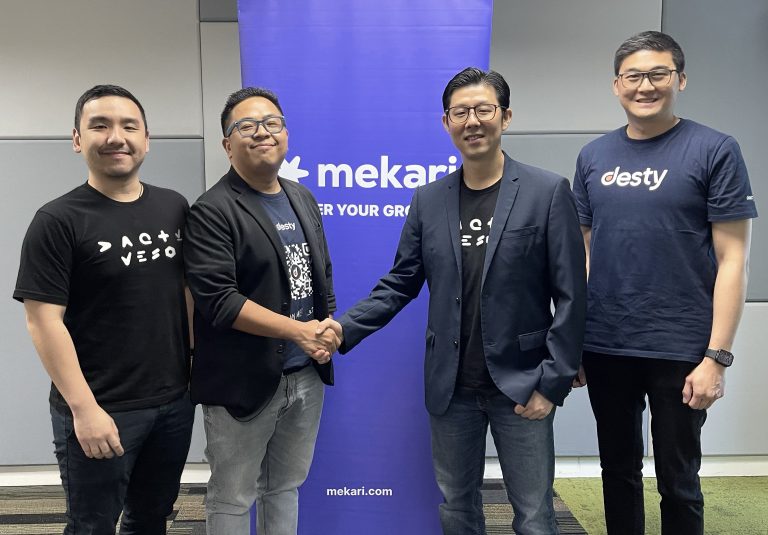 Mekari akuisisi Desty, solusi omnichannel commerce, platform bisnis terpadu, SaaS Indonesia, transformasi digital ritel, one-stop business solution