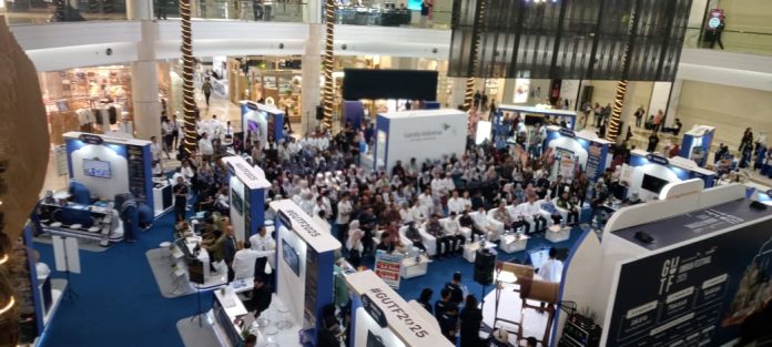 Garuda Indonesia Umrah Festival 2025, penerbangan umrah Garuda Indonesia, tiket umrah Garuda Indonesia, Bank Mandiri partner umrah, perjalanan umrah Indonesia