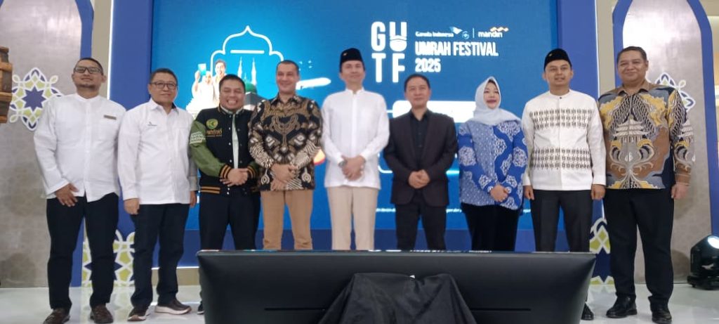 Garuda Indonesia Umrah Festival 2025, penerbangan umrah Garuda Indonesia, tiket umrah Garuda Indonesia, Bank Mandiri partner umrah, perjalanan umrah Indonesia