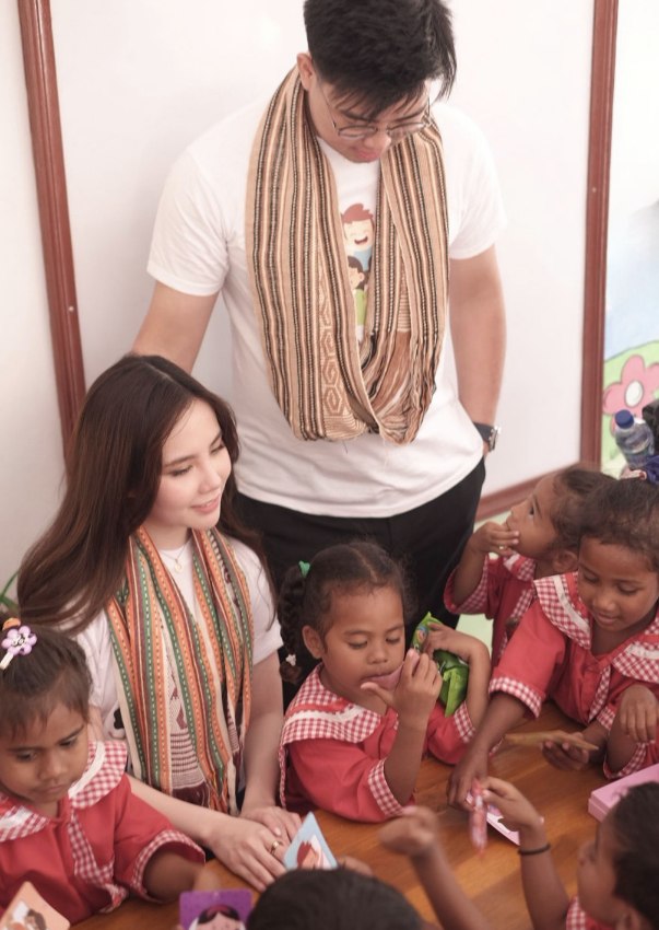 Timothy Ronald, Agatha Chelsea, csr pendidikan