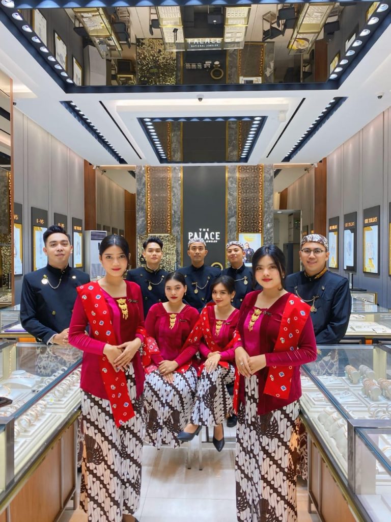 The Palace Jeweler, Marketing Campaign, kampanye Bangga BerNusantara, The Palace Jeweler, Bangga BerNusantara, Koleksi Nusantara, perhiasan emas, perhiasan berlian, Samuel Wattimena, promo perhiasan, kemerdekaan Indonesia, budaya Nusantara, toko perhiasan Indonesia