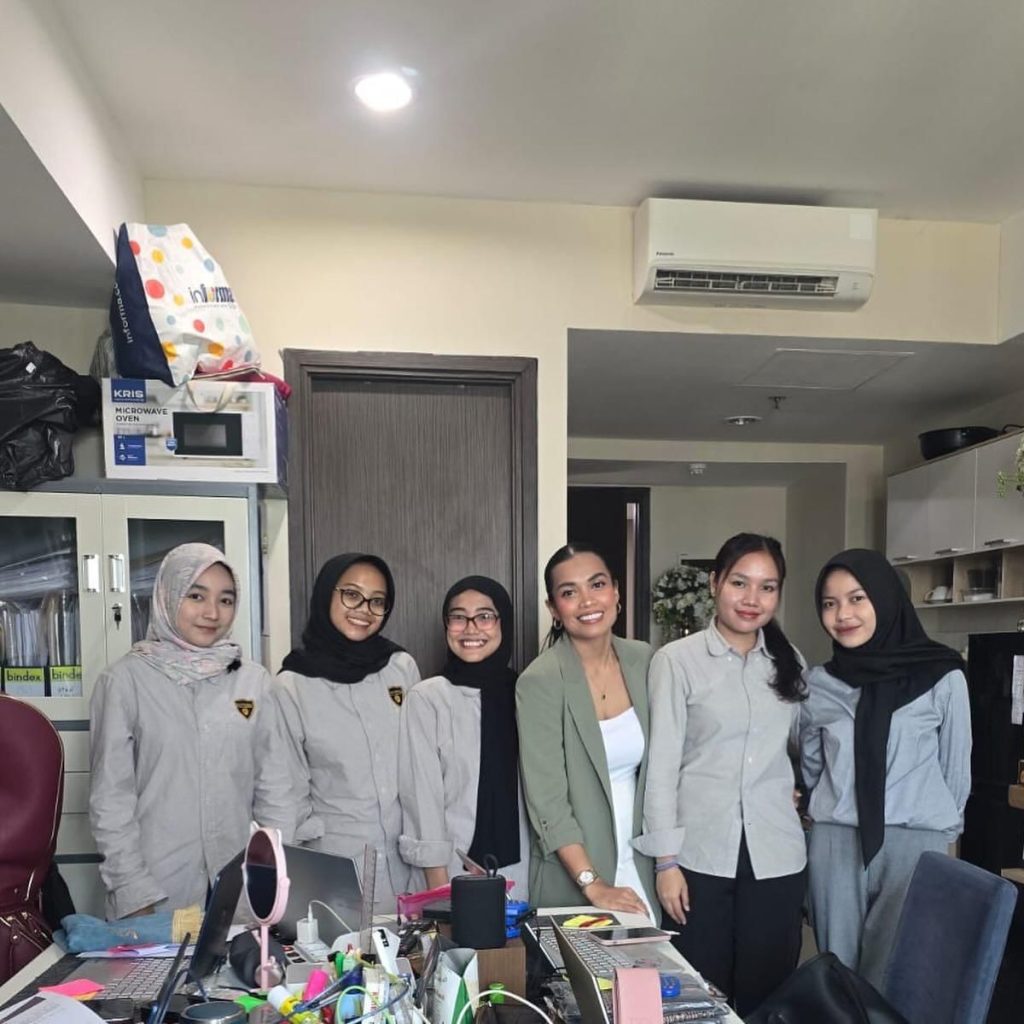 Menginspirasi! Fitriesya Maulani Buktikan Perempuan Bisa Memimpin Bisnis Berat 