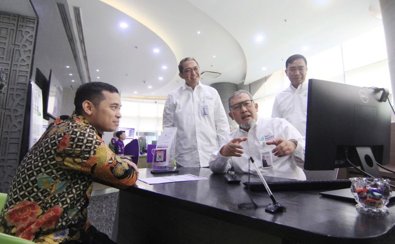 Direktur Utama Bank Muamalat Imam Teguh Saptono, harpelnas 2025