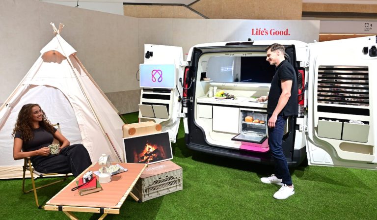 LG Luncurkan Visi “AI Home” di IFA 2025, Tawarkan Gaya Hidup Pintar dan Personal