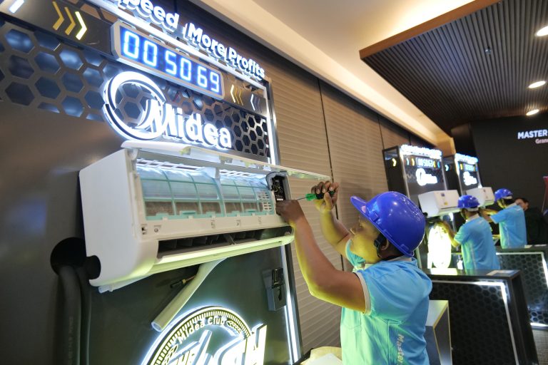 5 Teknisi Terbaik Midea Indonesia Siap Berangkat ke China untuk Kompetisi Internasional