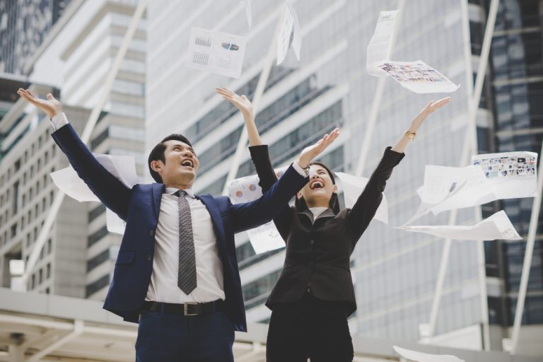 10 Strategi Mengalahkan Kompetitor dan Mendominasi Pasar