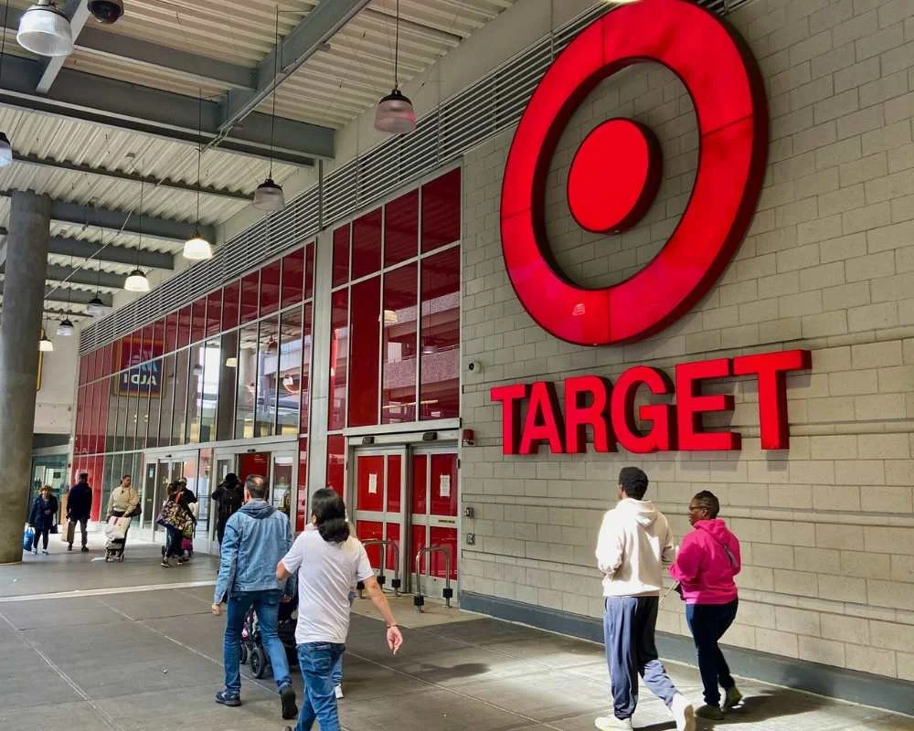 Target Corporation PHK 1.800 Karyawan Demi Pulihkan Kinerja Bisnis