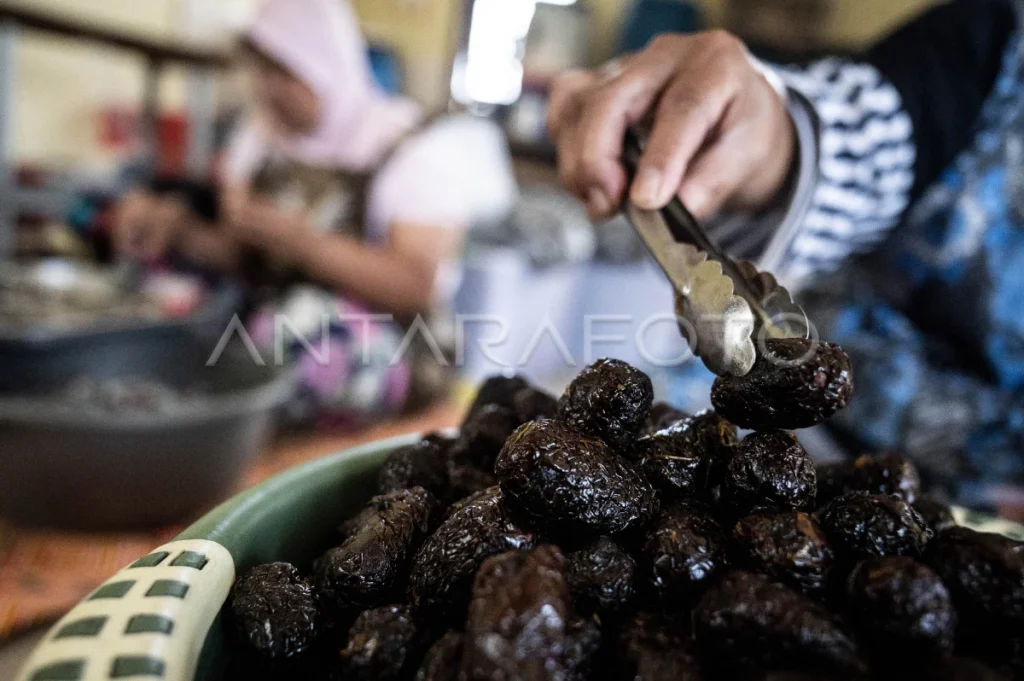 Tomat Rasa Kurma, Inovasi Kuliner dari Semarang yang Bikin Penasaran
