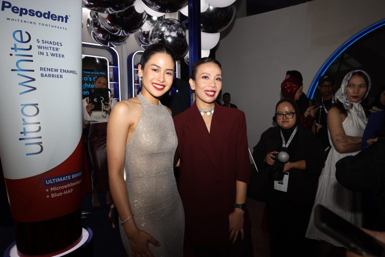 Pepsodent Kenalkan “Senyum Ultra White” di Jakarta Fashion Week 2026