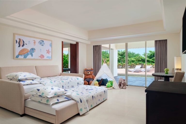 Sheraton Bali Kuta Resort, liburan keluarga di Bali, suite terbaru dengan sofa bed