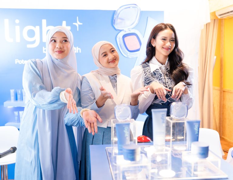 light, wardah, paragoncorp, paragon, lifestyle